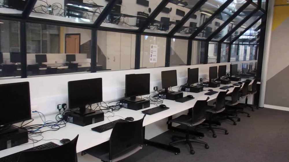 Computer room at Farnborough College